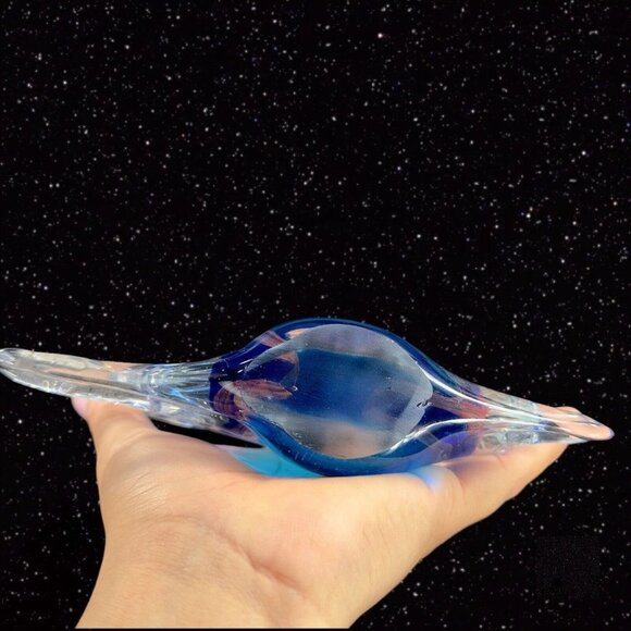 Multicolor Large Art Glass Fish Figurine Paperweight Blue W Clear Edges Heavy - Picture 5 of 14